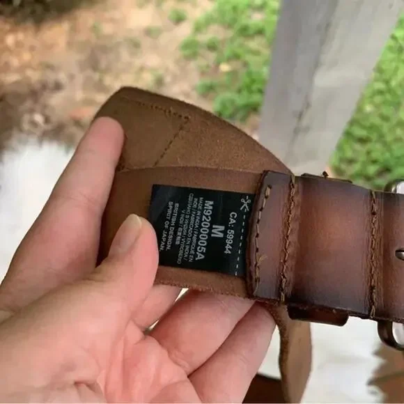 Superdry Men’s Brown Leather Belt Size Medium - Picture 2 of 8
